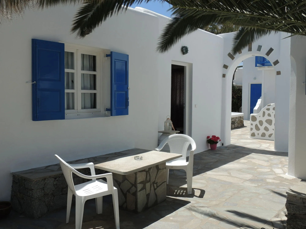 Anemos Hotel & Apartments