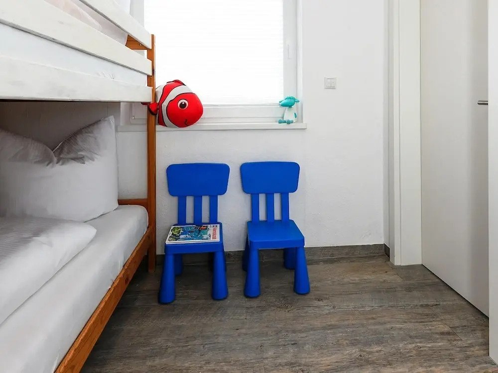 Moderne Ferienwohnung mit Terrasse in Ruhiger Lage