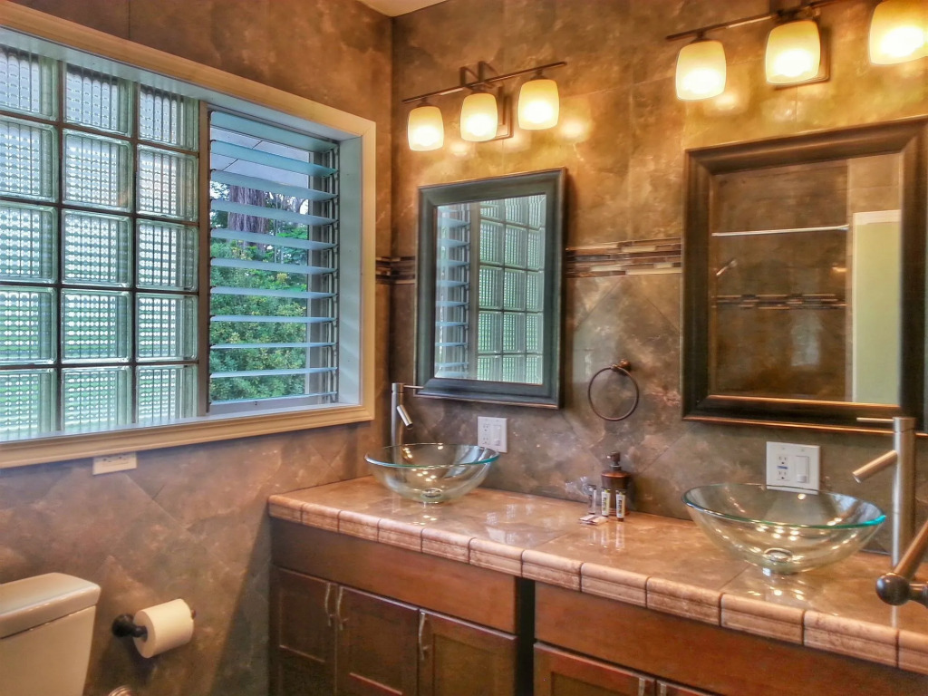 Hilltop Legacy Vacation Rental