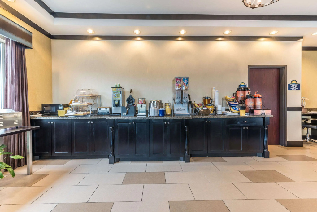 Days Inn & Suites by Wyndham Mineral Wells
