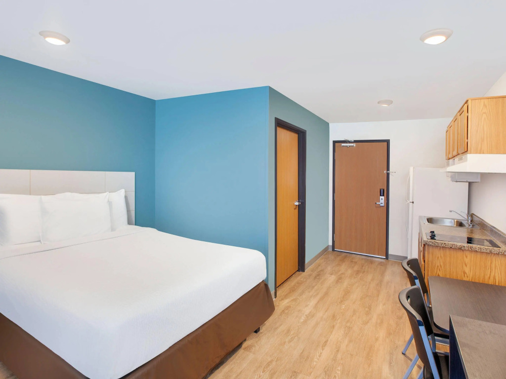 WoodSpring Suites Woodbridge Menlo Park Area