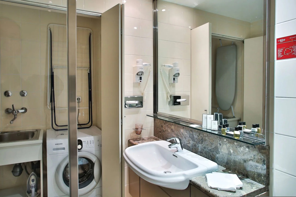 Adina Apartment Hotel Budapest