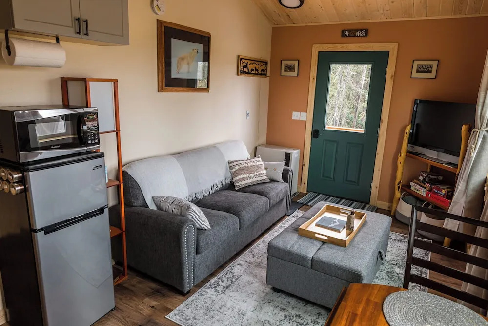 Cloudberry Cabin
