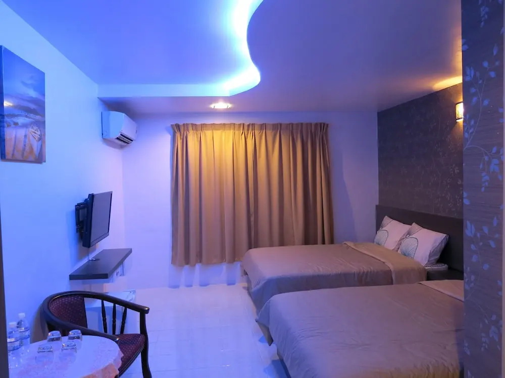 TYL Sweet Home