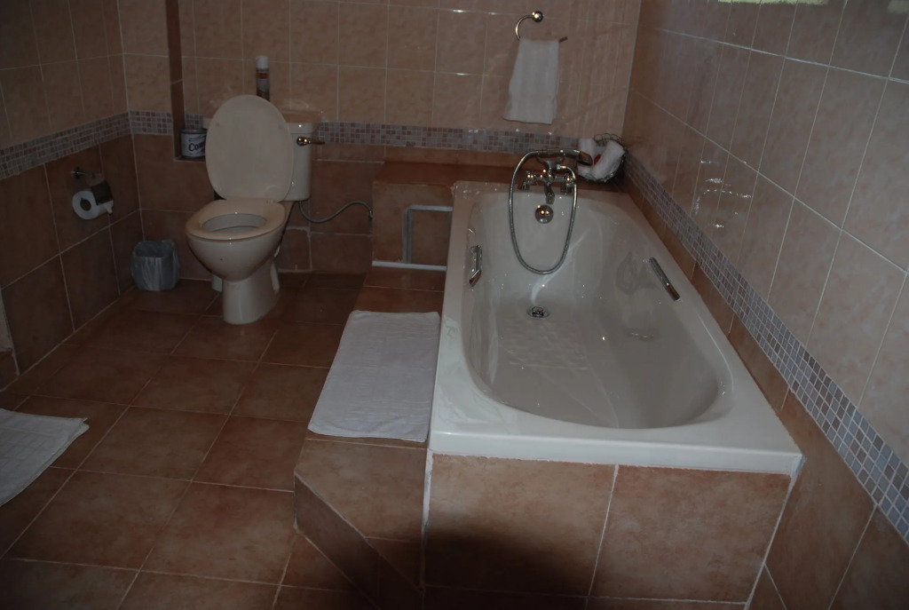 Biblica Guest House