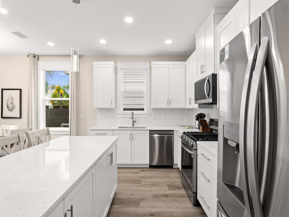 Horizon Dreams by Southern Vacation Rentals