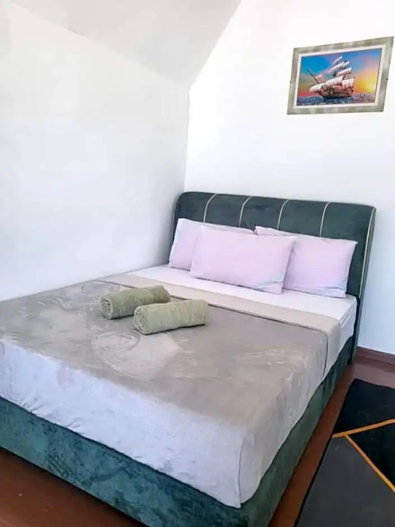 DEWATI ROOMSTAY B&B