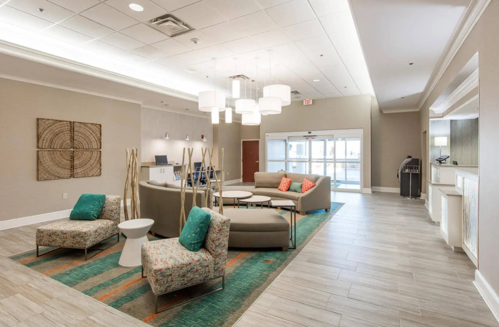 Holiday Inn & Suites Lake City by IHG