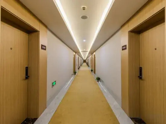Tonglu Hongqi JC Hotel