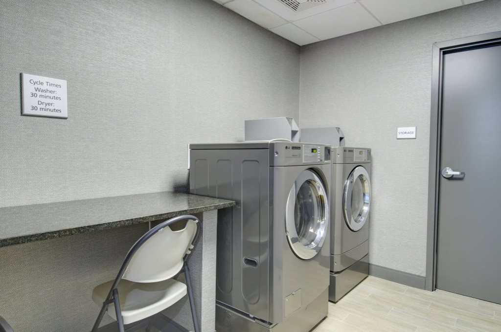Hampton Inn & Suites Portland West