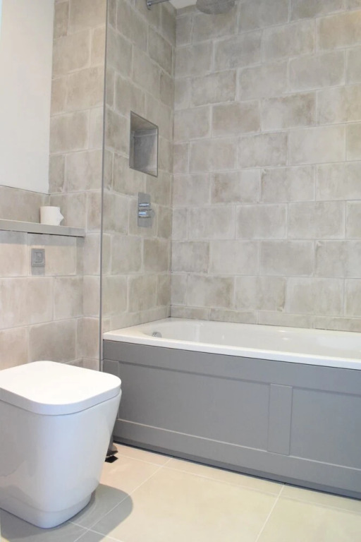 Stylish 3 Bedroom Apartment in Central Balham