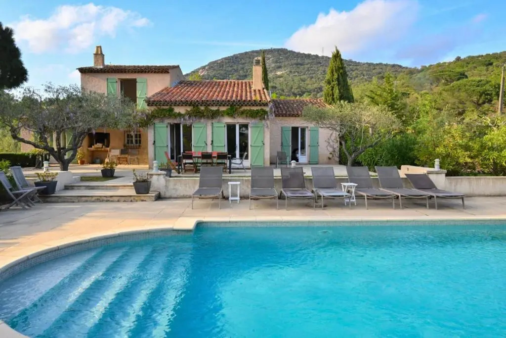 Villa for 10 Pool 5 Suites Grimaud