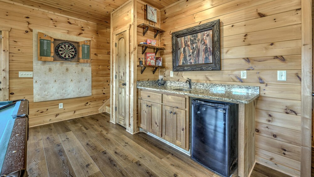 Coppertree Getaway by Escape to Blue Ridge