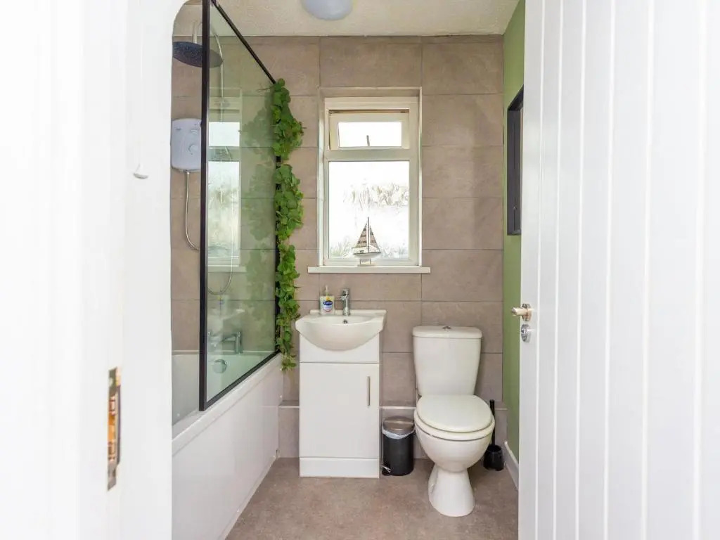 4BD Portrush Home for the Whole Family
