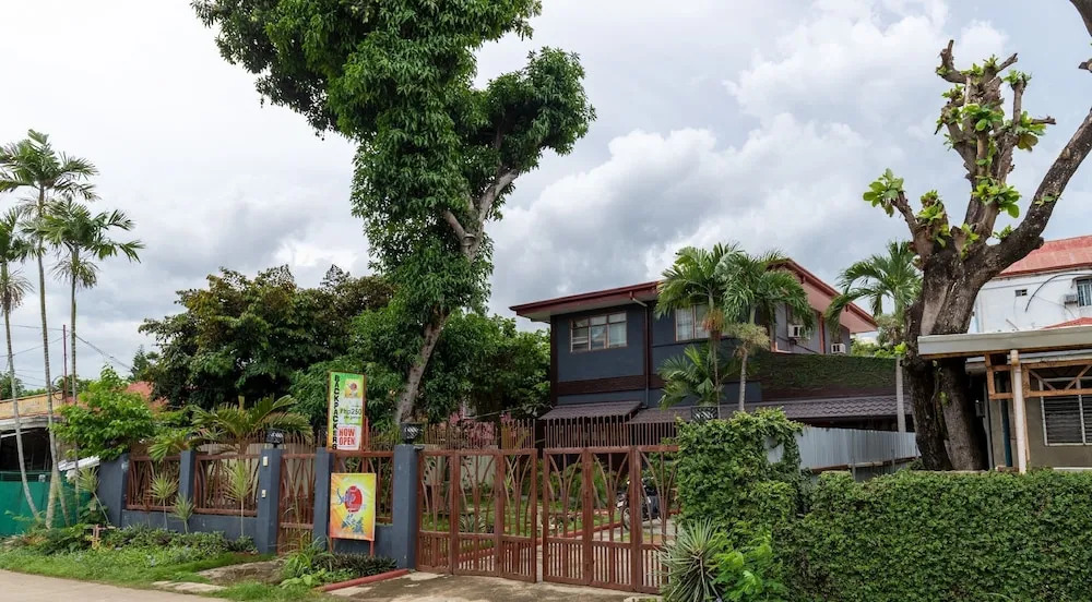 ZEN Hostel Siete Puerto Princesa