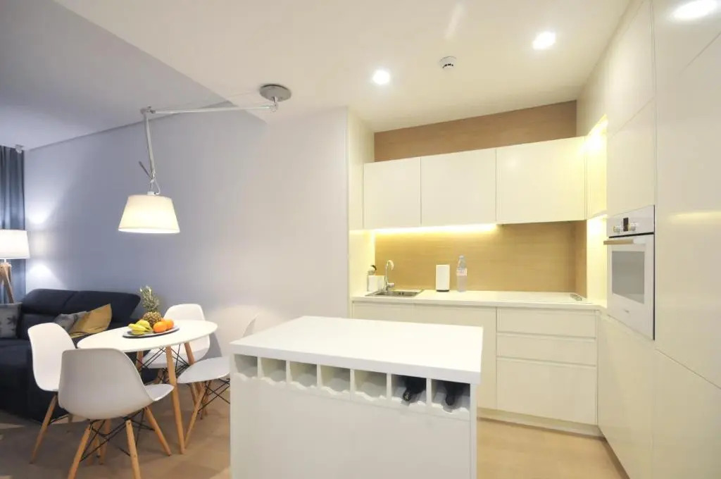 Leona Residences Apartment