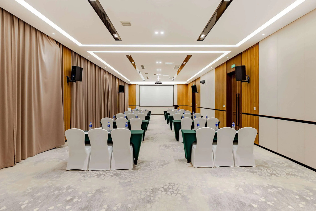 Howard Johnson Lakeview Hotel Huaibei