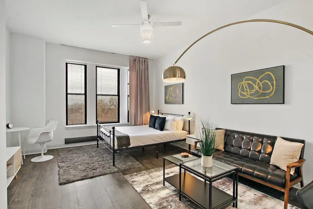 Bright Studio - Del Prado 706
