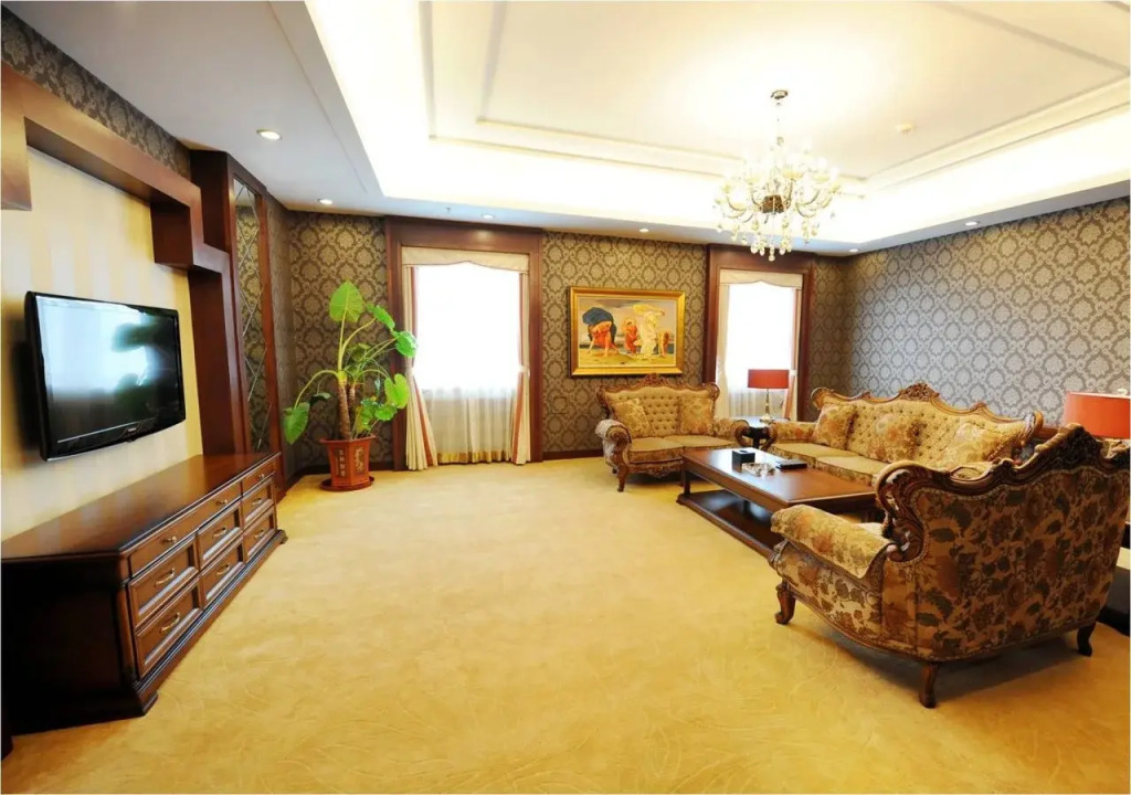 Guanghan Hotel