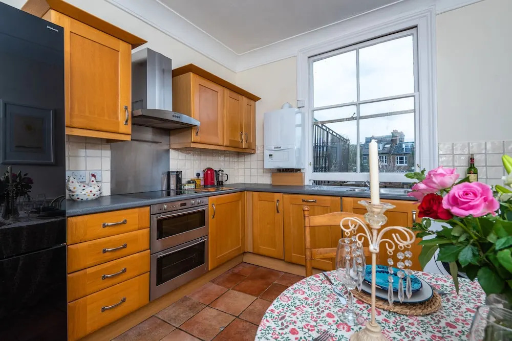 Panoramic Family Home in Maida Vale