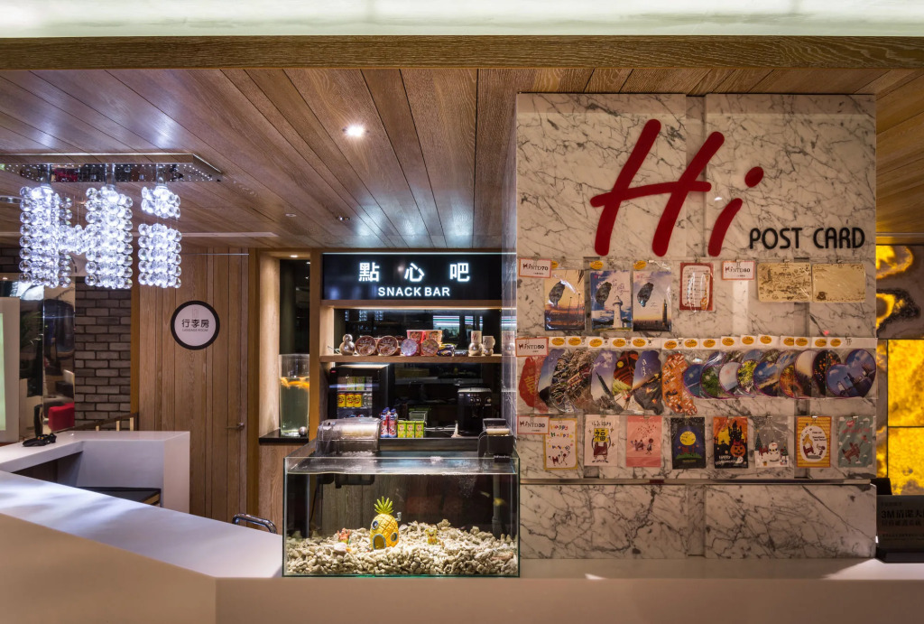 HOTEL HI- Chui-Yang