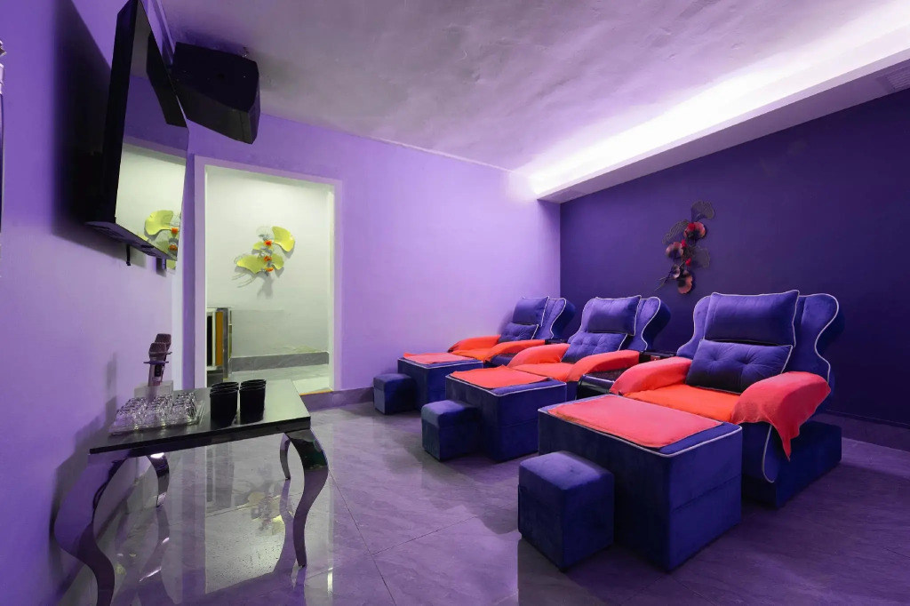 Yangshan Baoheng Business Hotel