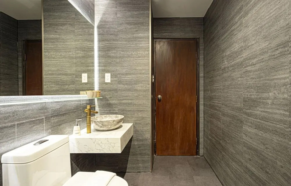 New Hotel