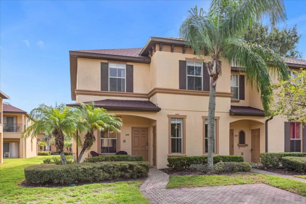4 Bedrooms 3 Bathrooms Regal Palms 340 Ma