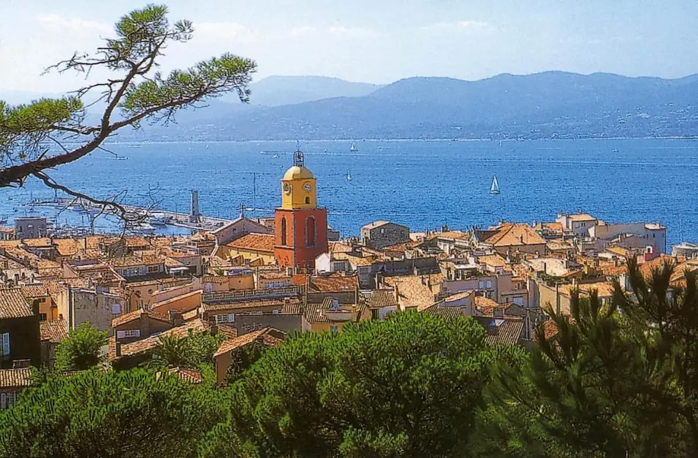 Apartment in Saint-tropez With Beach Access