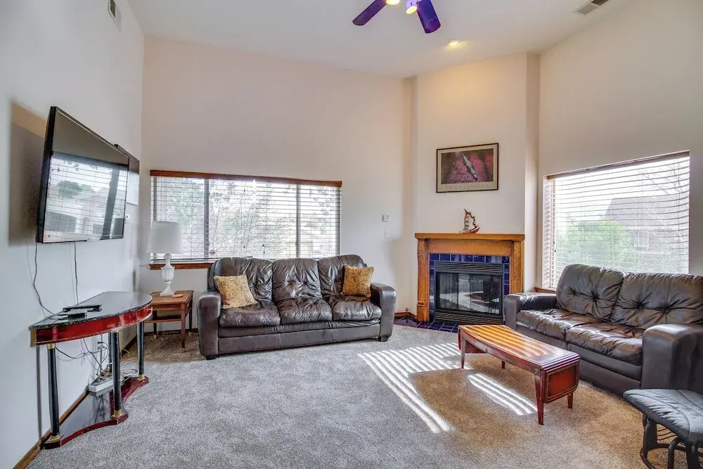 Albuquerque Home w/ Spacious Yard & Fire Pit!