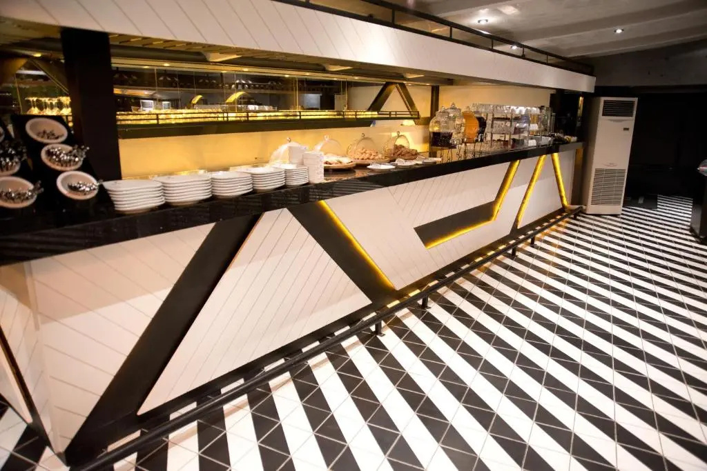 Ferman Port Hotel - Special Category
