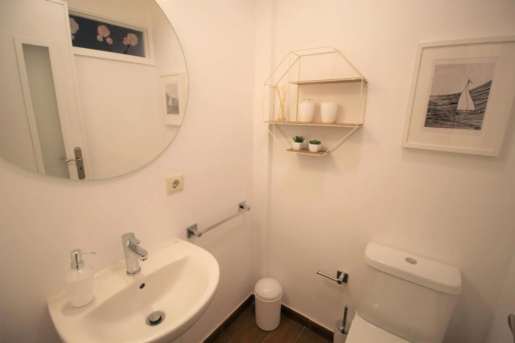 Quiet and Central Apartment