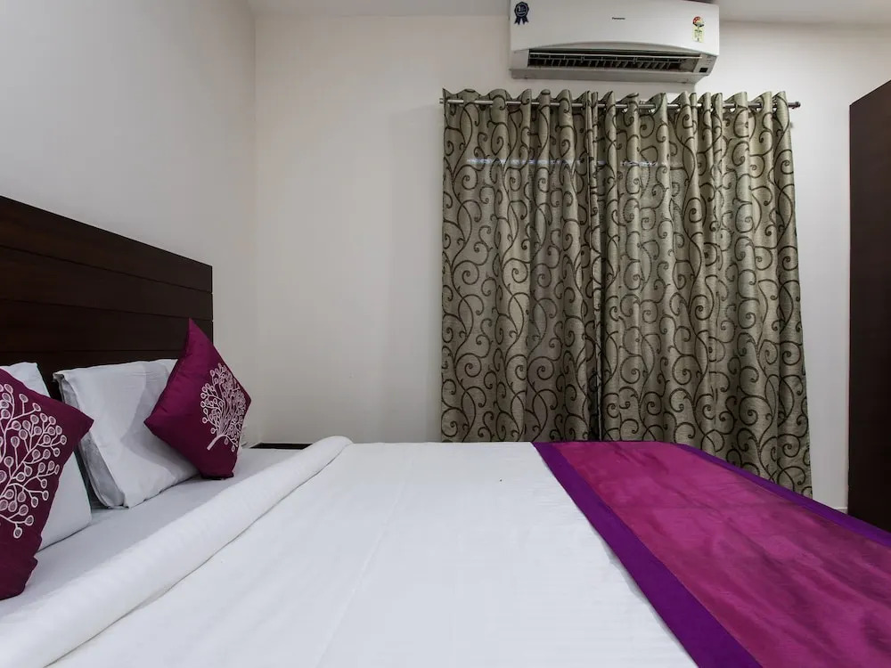 HOTEL MAHESHWARI GREEN's