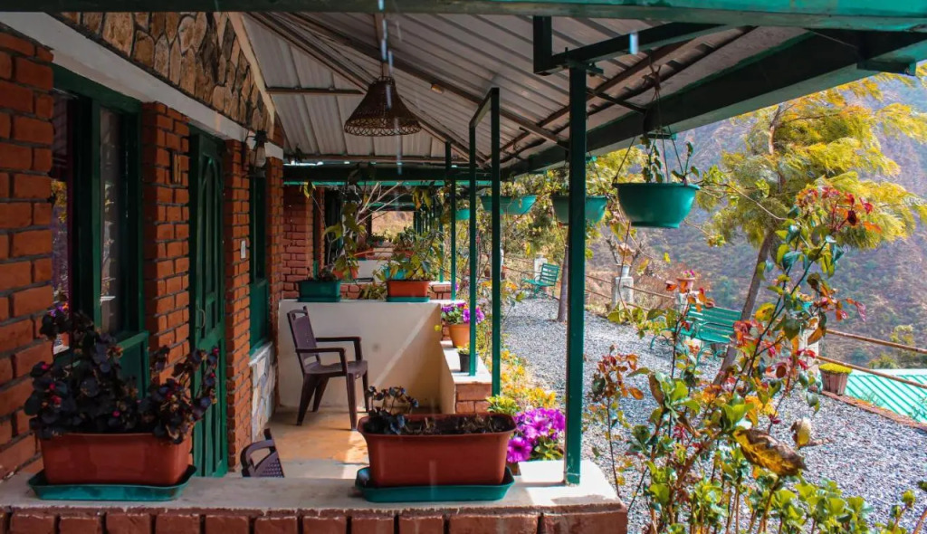 Room on the Roof, Viraatkhai-Chakrata, By Himalayan Eco Lodges