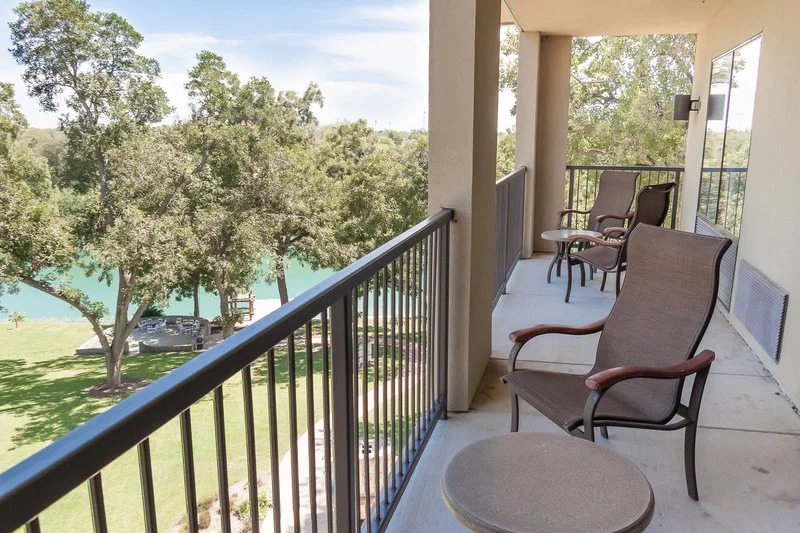 Courtyard New Braunfels River Village