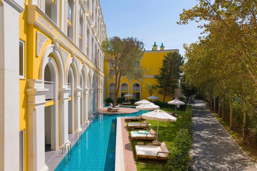 WOW Hotels