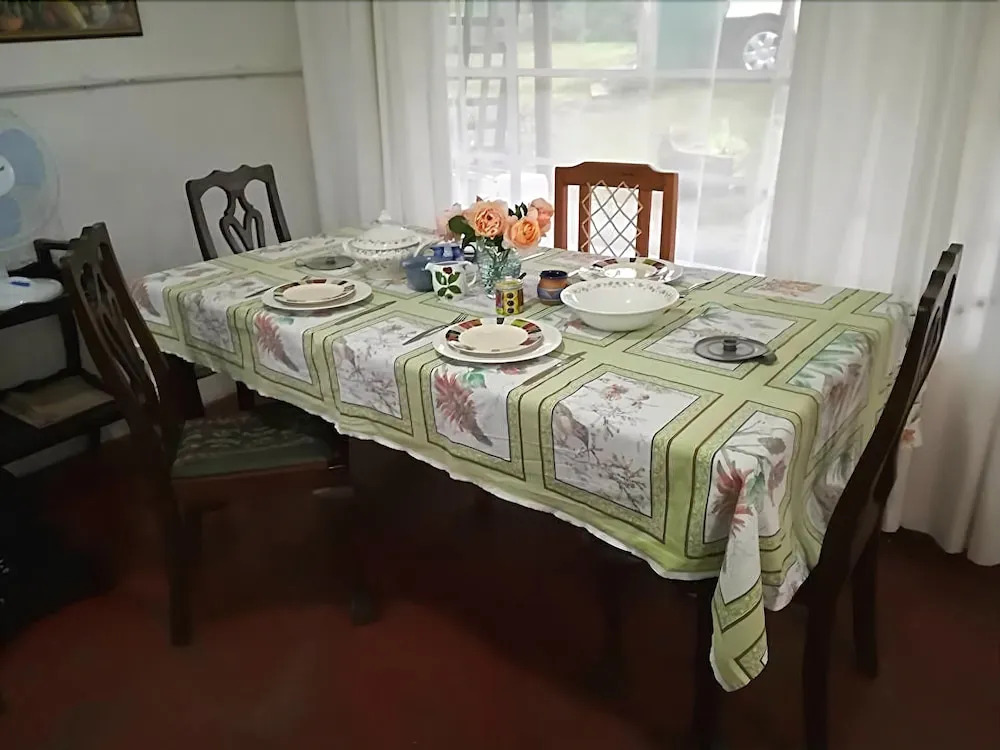 Piccadilly Farm Cottages