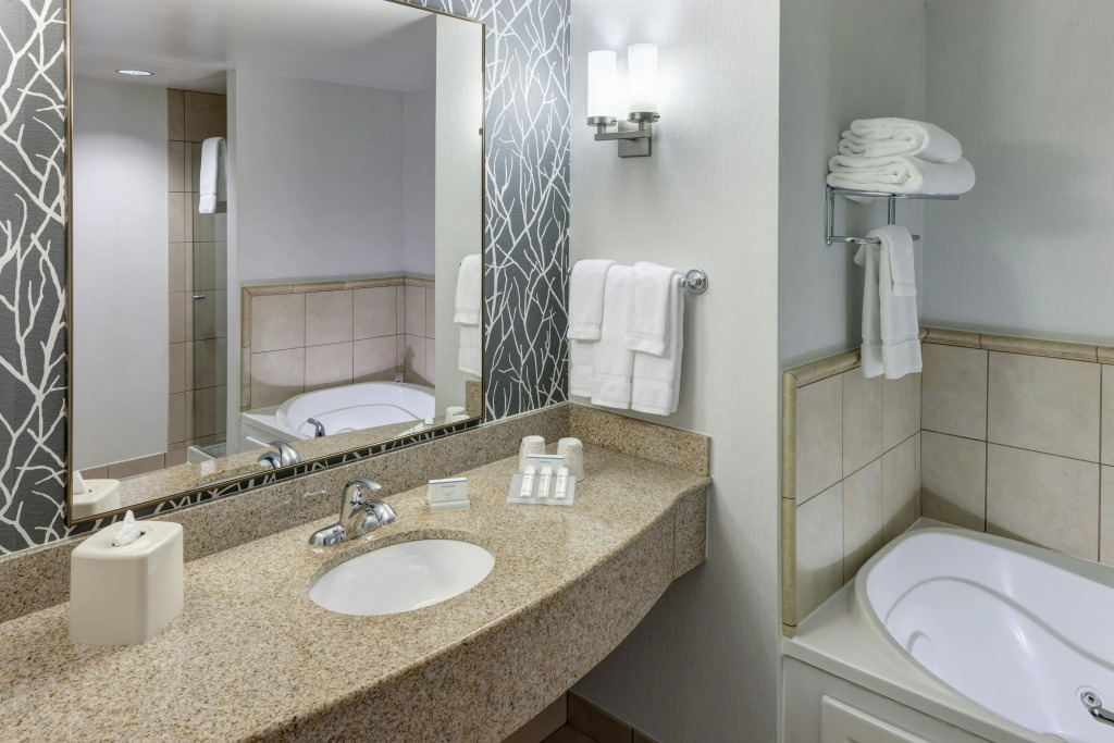 Hilton Garden Inn Lake Forest Mettawa