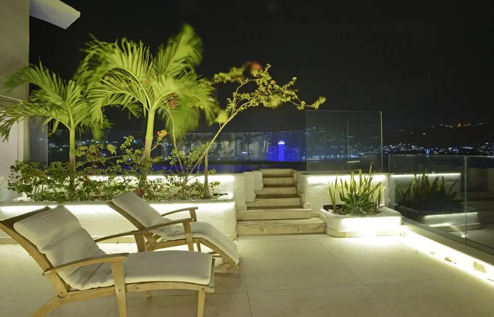 Luxurious Oceanfront Penthouse with Private Pool