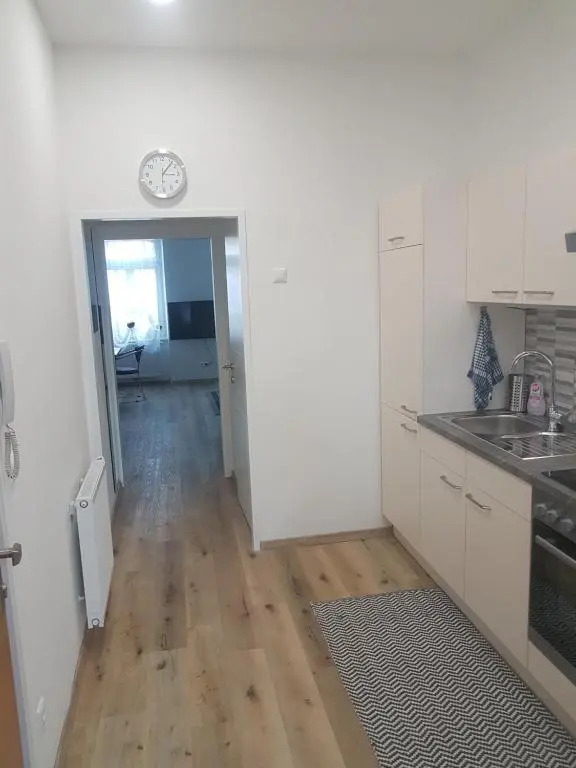 Gerald`s Apartment 16