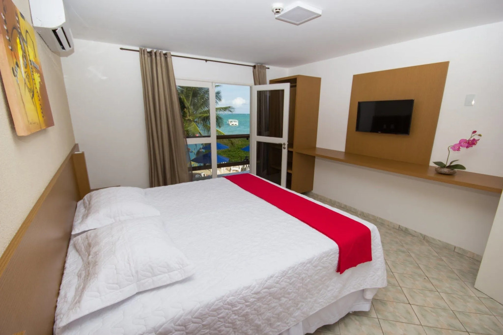 Crôa Mares Hotel