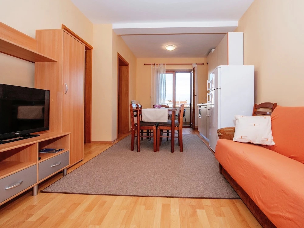 Lovely Apartment in Biograd na Moru With Balcony