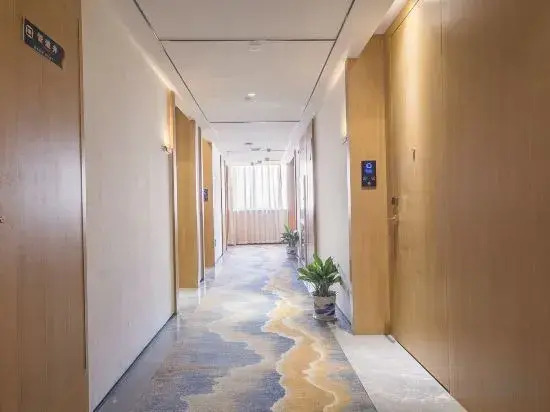 Century Hua Yue Hotel