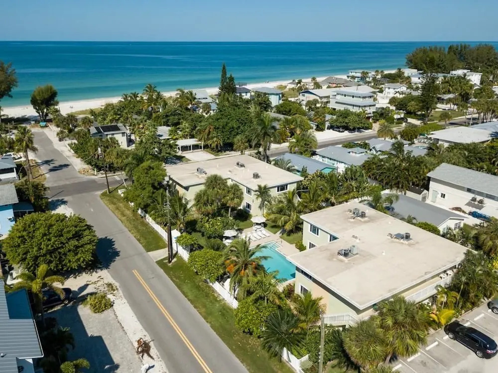 Palm Cay 5