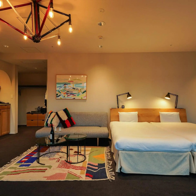 KEIRIN HOTEL 10 by Onko Chishin