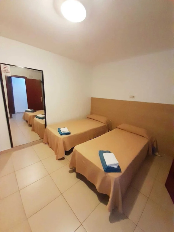 Hostal Lloret Playa