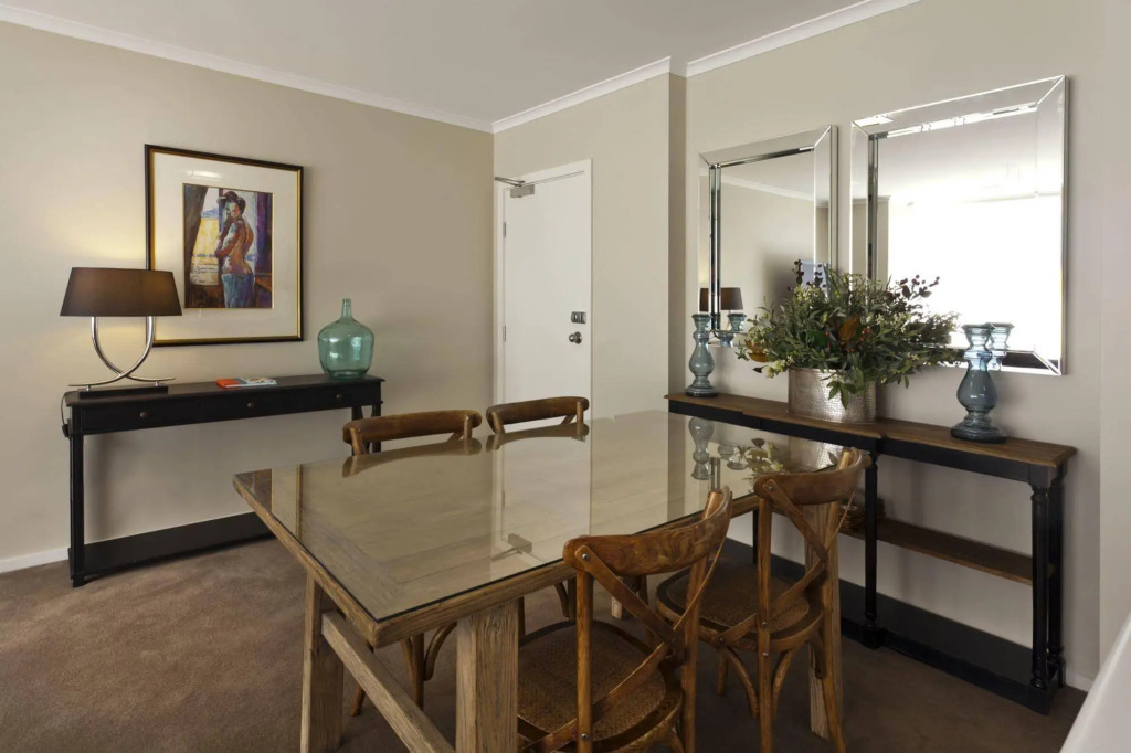 StayCentral - Cityside on Whiteman Street Southbank