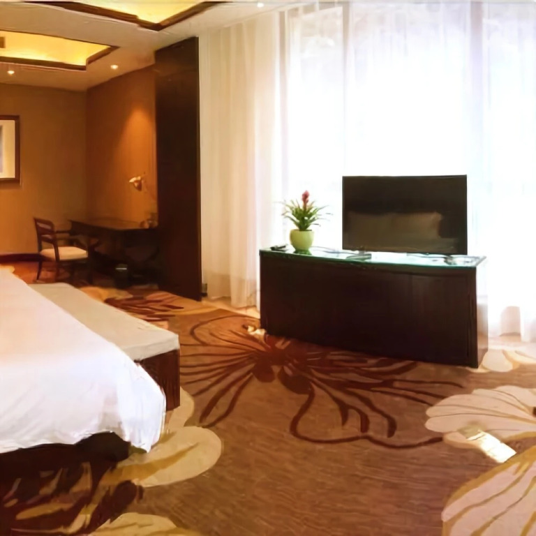 Celebrity vacation Hotel (Guangwushan Scenic Area)