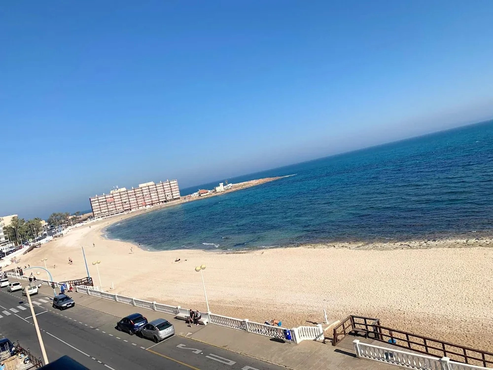 Apartment with 3 Bedrooms in Torrevieja, with Wonderful Sea View, Furnished Terrace And Wifi - 50 M From the Beach