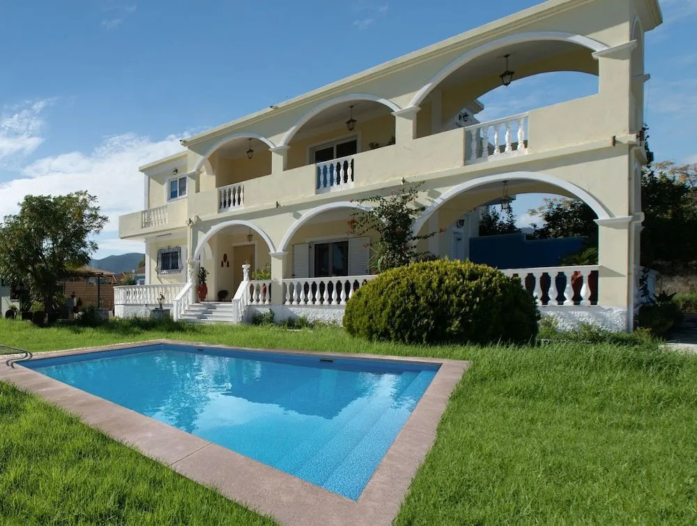 La Casa Di Nina - Villa with Private Pool, by ZanteWize